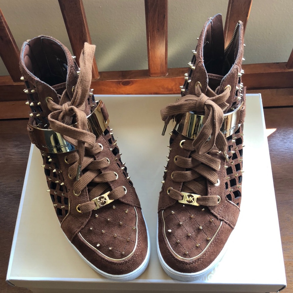 Michael Kors brown open design with spikes suede